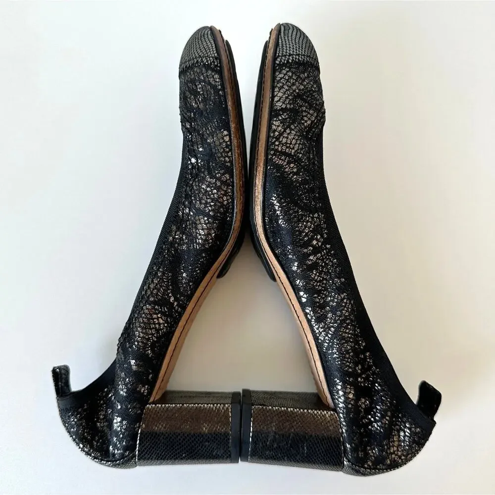 CHANEL black gold